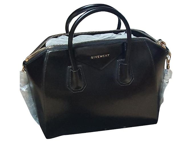 Givenchy Smooth Black Medium Antigona