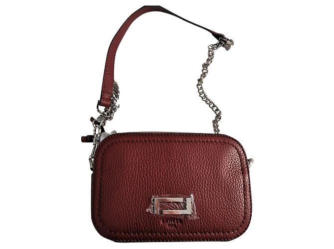 Bolso cámara Lancel de piel granulada burdeos Hardware de plata