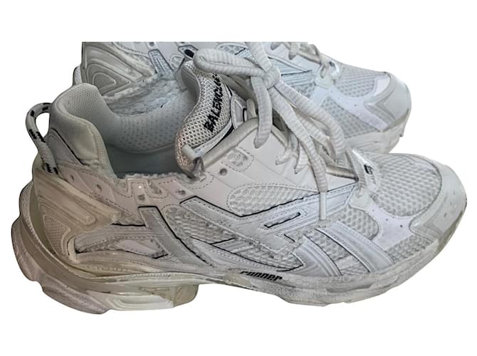 Sneakers Balenciaga Runner bianche taglia 41 Bianco Poliuretano  ref.809780