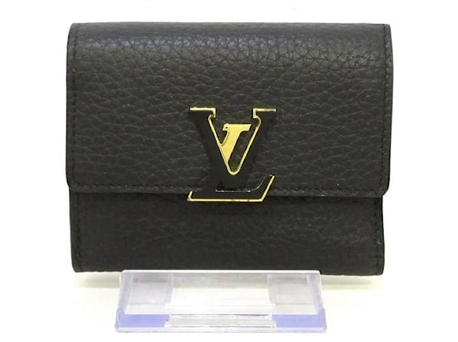 Louis Vuitton Portefeuille Capucines XS Noir  ref.811293