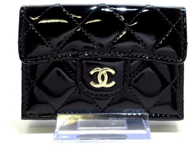 Chanel ClassicPetit portefeuille à rabat Matelasse Cuir vernis Noir  ref.812522
