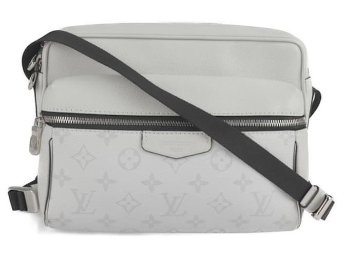 Louis Vuitton messenger outdoor Grey Cloth  ref.815712