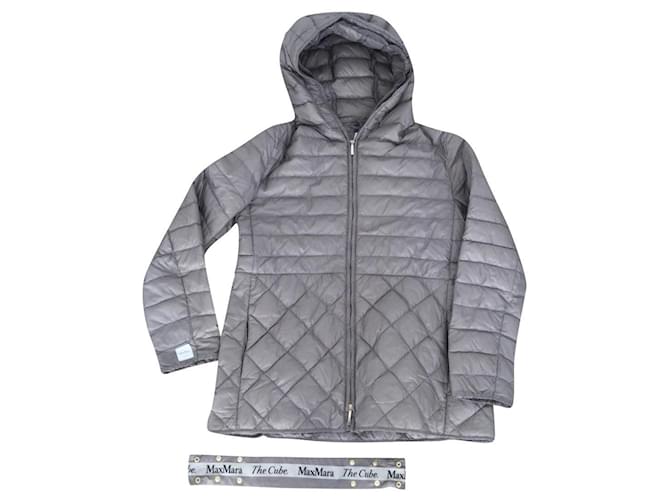 Max Mara Coats, Outerwear Grey Polyamide  ref.816409