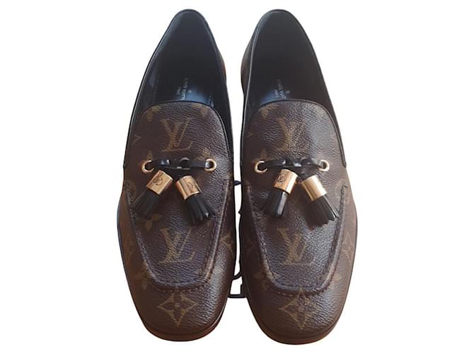 Louis Vuitton Flats Brown Leather Cloth  ref.816791