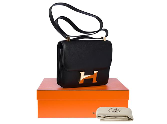 Hermès Hermes Constance shoulder bag 23 in black epsom leather, gold plated  metal trim ref.817427 - Joli Closet