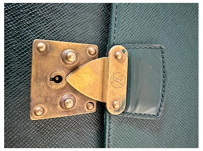 Louis Vuitton Vintage dark green business briefcase Leather  ref.819260