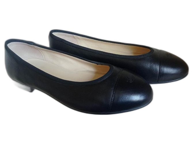 Chanel Sapatilhas de ballet Preto