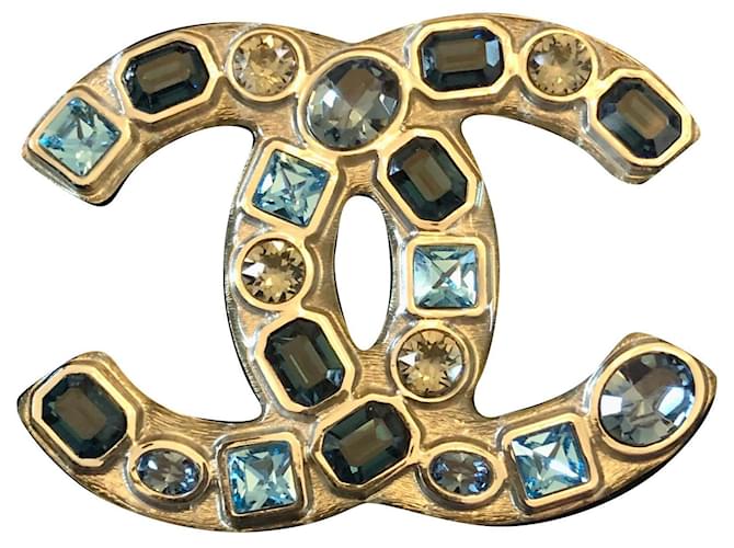 Chanel brooch Metallic Metal  ref.820146