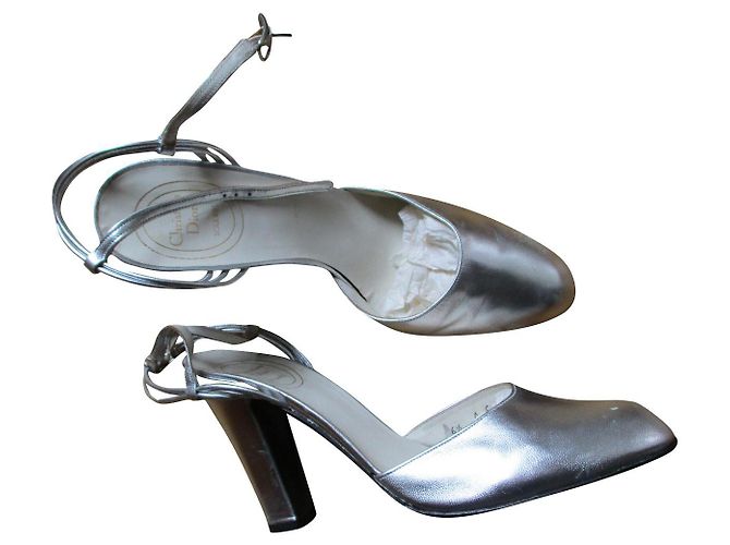 Dior Silberne Lederschuhe, 36,5.