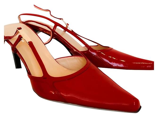 Gucci - scarpin - Mid-heel sling back pump Cuir vernis Rouge  ref.821952