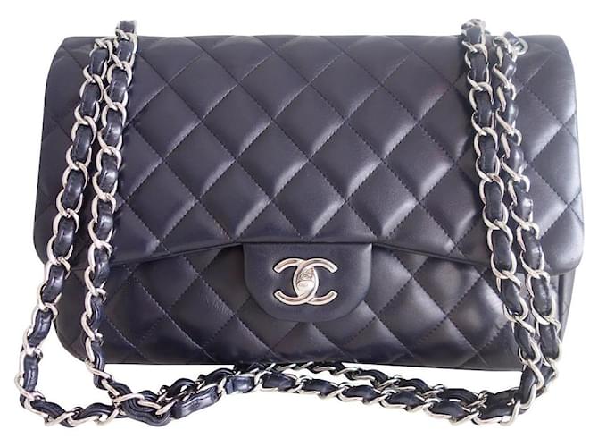 Timeless Chanel Classic Gm navy blue bag Leather  ref.821982