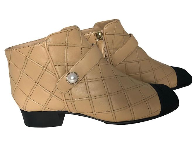 Chanel botas de tornozelo Bege