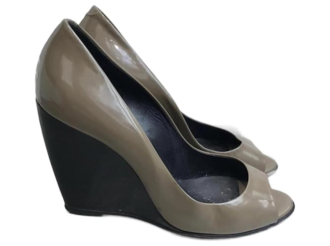 PIERRE HARDY Escarpins T.UE 38.5 cuir de vachette Gris  ref.824400