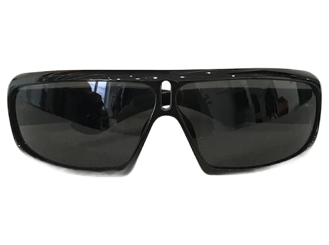 YVES SAINT LAURENT  Sunglasses T.  plastic Black  ref.824659