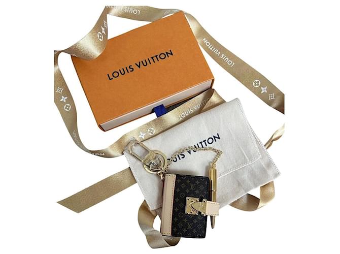 Louis Vuitton key ring Brown Black Gold hardware Leather  ref.825178