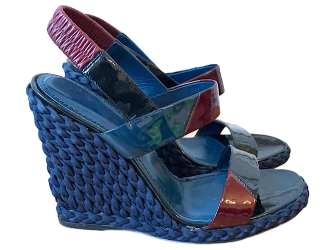 YVES SAINT LAURENT  Sandals T.eu 37 Patent leather Navy blue  ref.825881