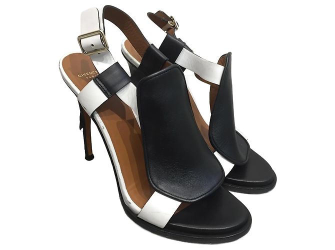 GIVENCHY Sandals T.EU 39 Leather Black