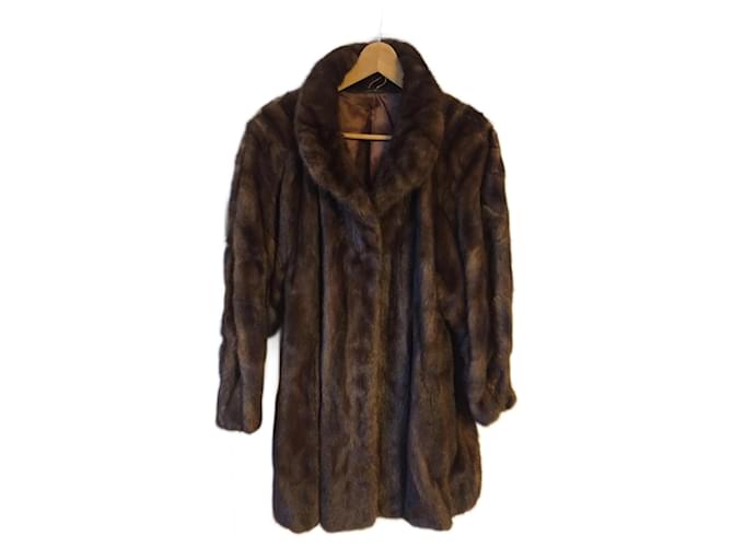 Autre Marque NON SIGNE / UNSIGNED  Coats T.International M Fur Brown  ref.827151