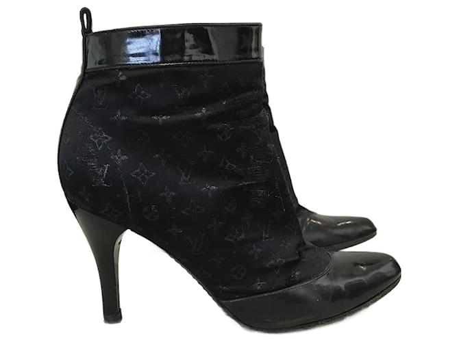 LOUIS VUITTON  Ankle boots T.eu 37 Leather Black  ref.827414