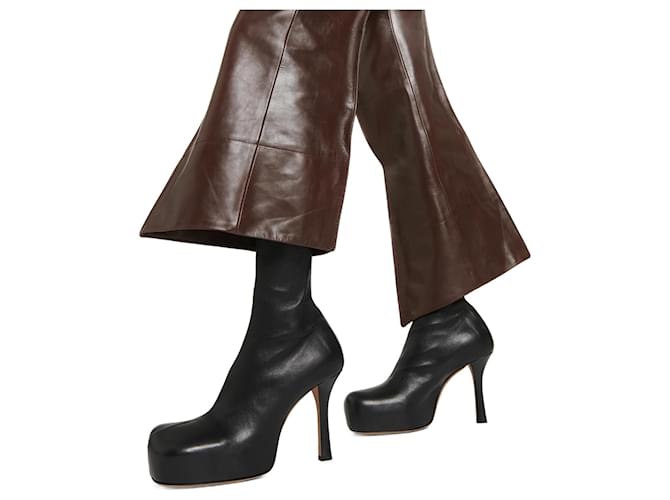 BOTTEGA VENETA  Ankle boots T.eu 41 Leather Black  ref.827542