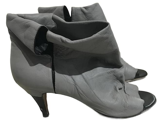 MAISON MARTIN MARGIELA  Ankle boots T.eu 38 Leather Grey  ref.827729