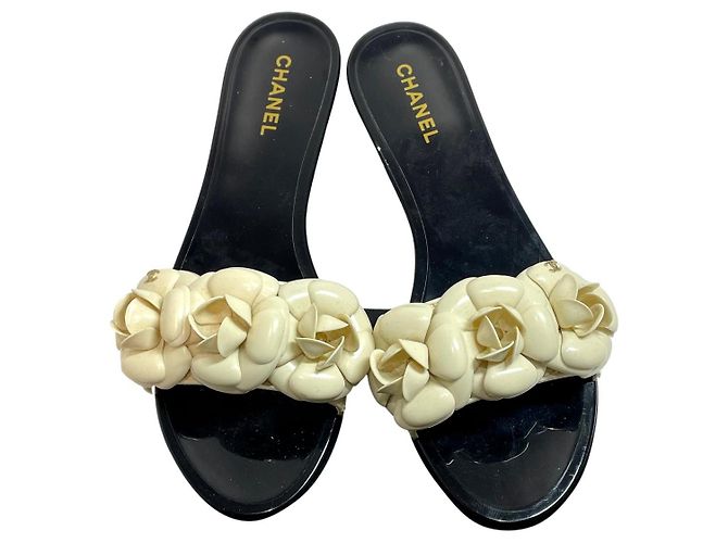Chanel Sandali Camelia bicolore Nero