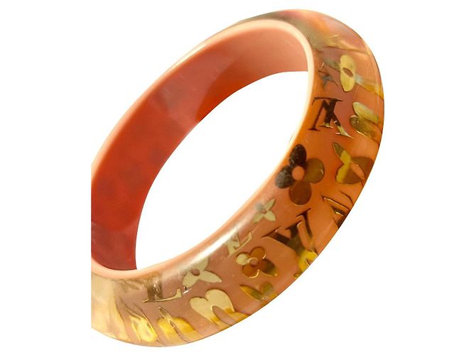 Sofia Coppola Bracciale Louis Vuitton in resina rosa cipria
