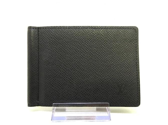 LOUIS VUITTON Taiga Leather Pince Wallet