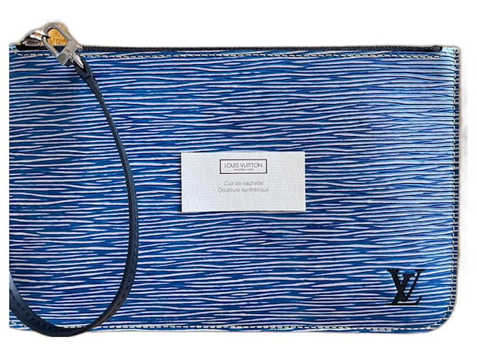 Louis Vuitton ear blue Leather  ref.834859