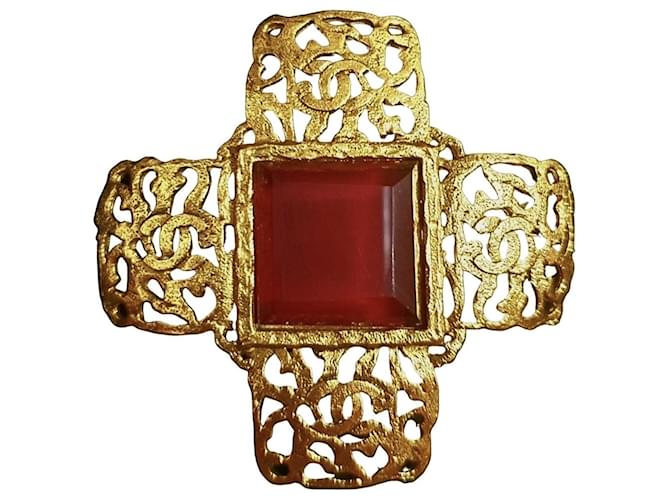 chanel collector brooch Golden Dark red Gold-plated ref.836704 - Joli Closet