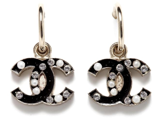 Chanel Earrings Golden Metal  ref.836707