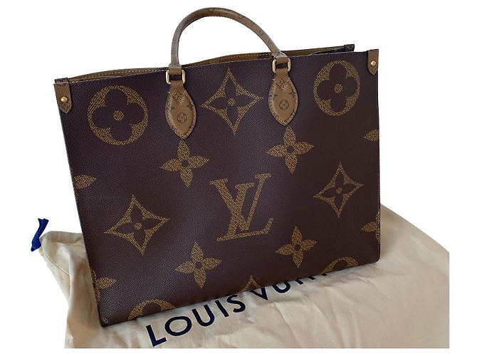 Louis Vuitton Onthego MM Tote Monogram Canvas Marrom