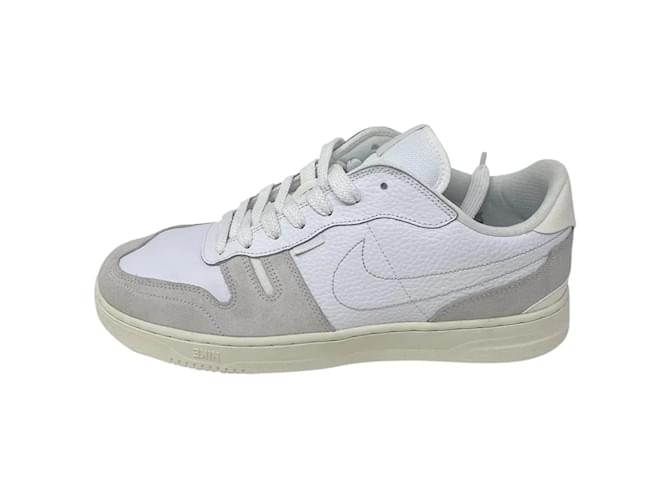NIKE  Trainers T.eu 43 Leather White  ref.836737