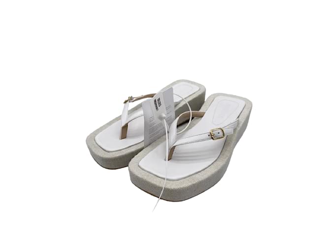 JACQUEMUS  Sandals T.eu 39 Leather White  ref.837904