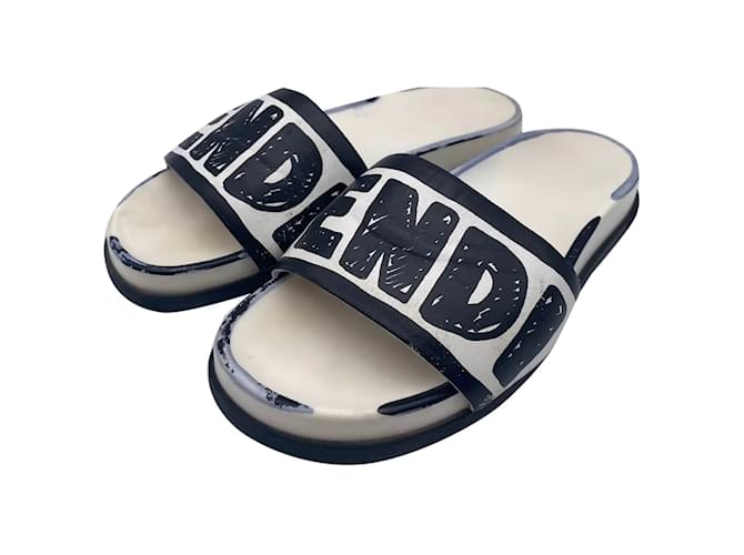 FENDI  Sandals T.eu 40 plastic White  ref.838360