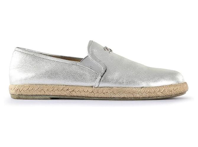 Chanel Metallic Silver Leather CC Flat Espadrilles Silvery ref.839660 Joli Closet