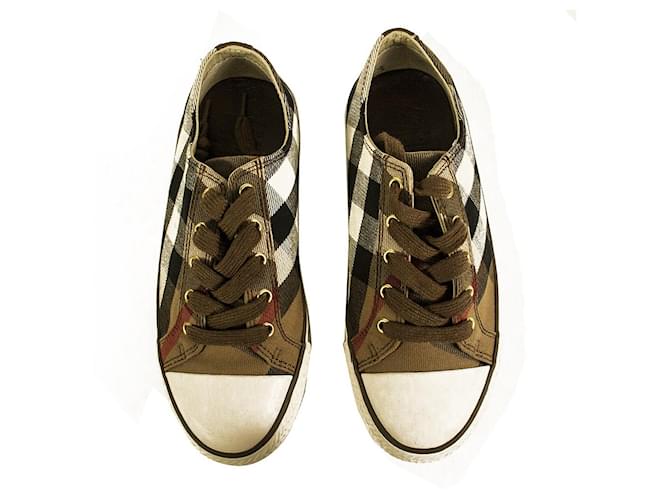 Burberry shoe outlet size