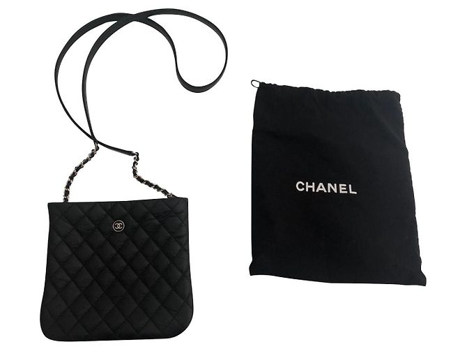 Chanel Sacs à main Noir
