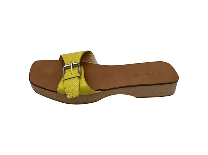 BY FAR  Mules & clogs T.eu 36 Leather Yellow  ref.844107