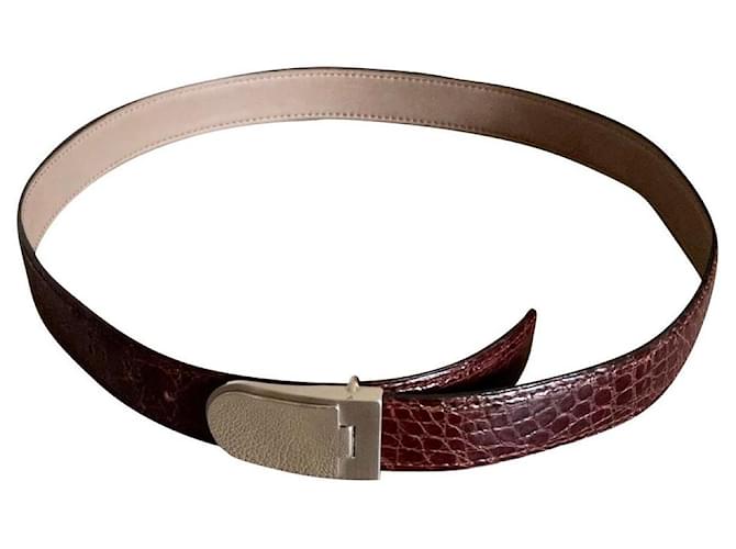 Autre Marque Burgundy belt in crocodile T.85-90 Dark red Exotic leather  ref.845526