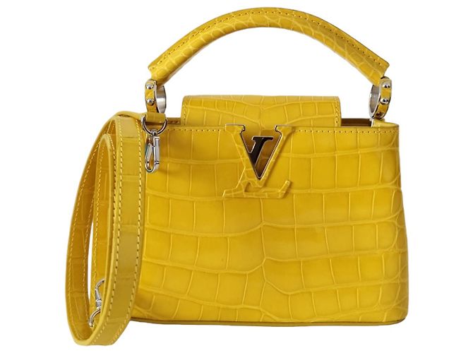Louis Vuitton Capucines Mini em crocodilo amarelo