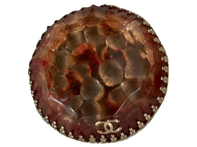Chanel Pins & Broschen Koralle Harz  ref.847796