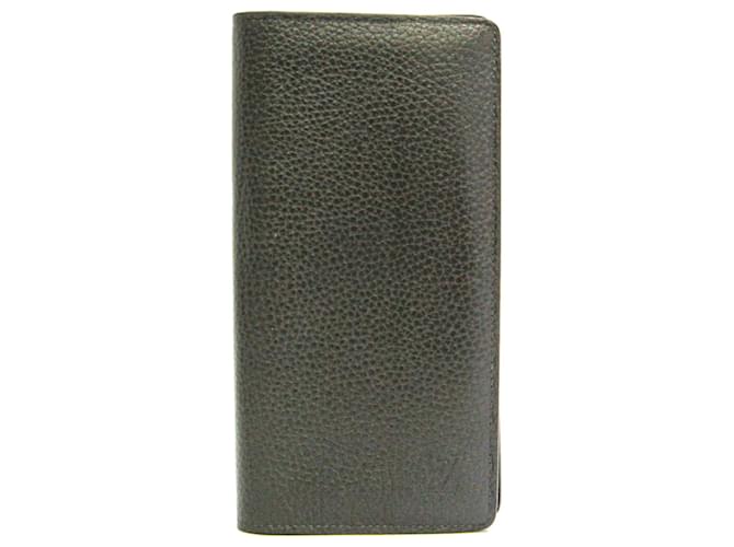 Louis Vuitton Khaki Leather  ref.847897