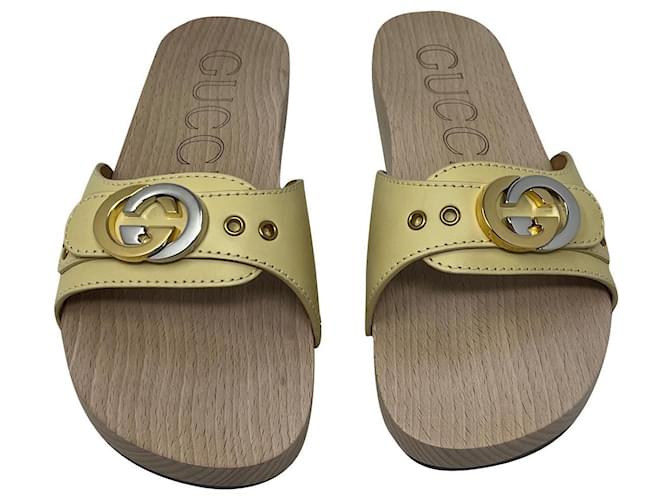 Black Moritz open-toe leather sandals | Gucci | MATCHES UK