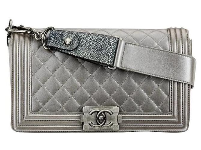 Chanel Boy medium 25 grey silver with stingray crossbody strap Silvery Silver hardware Leather Exotic leather Lambskin  ref.848924