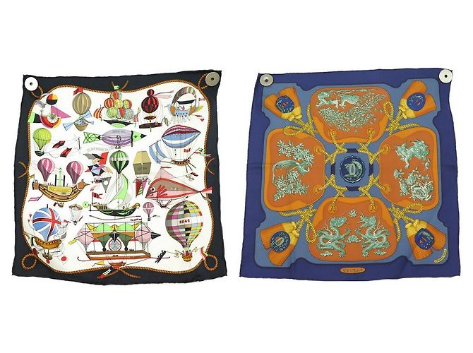 Hermès LOT 2 HERMES GAVROCHES SCIARPE LES FOLIES DU CIEL & TSUBAS CARRES SCIARPE Multicolore