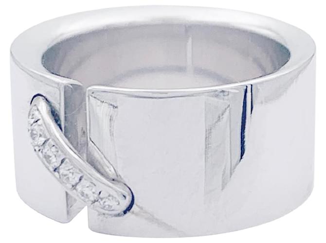 Chaumet Ring, "Collegamenti", oro bianco e diamanti.  ref.849652
