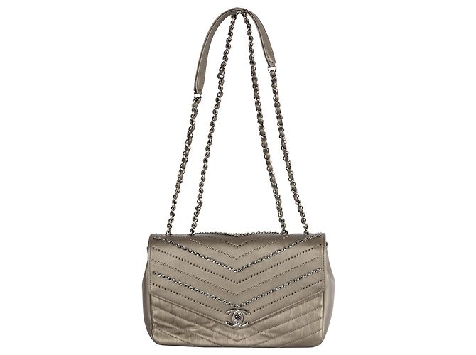 Sac à rabat à chevrons « Chain Sequins » orné de Chanel Argenté