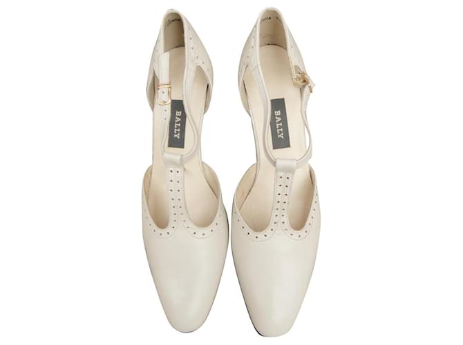 Bally scarpe vintage con barra a T come nuovo p 40,5 Bianco sporco Pelle  ref.852859