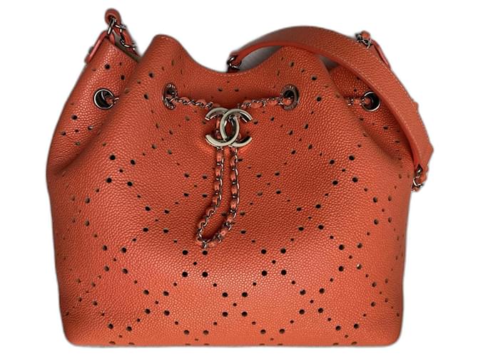 Chanel Bucket bag Coral Leather ref.853767 - Joli Closet